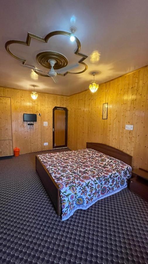Dilaram Guest House Srīnagar Esterno foto